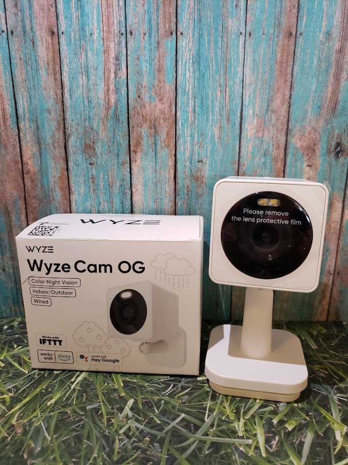 Wyze Cam OG Indoor/Outdoor 1080p Wi-Fi Smart Home Security Camera